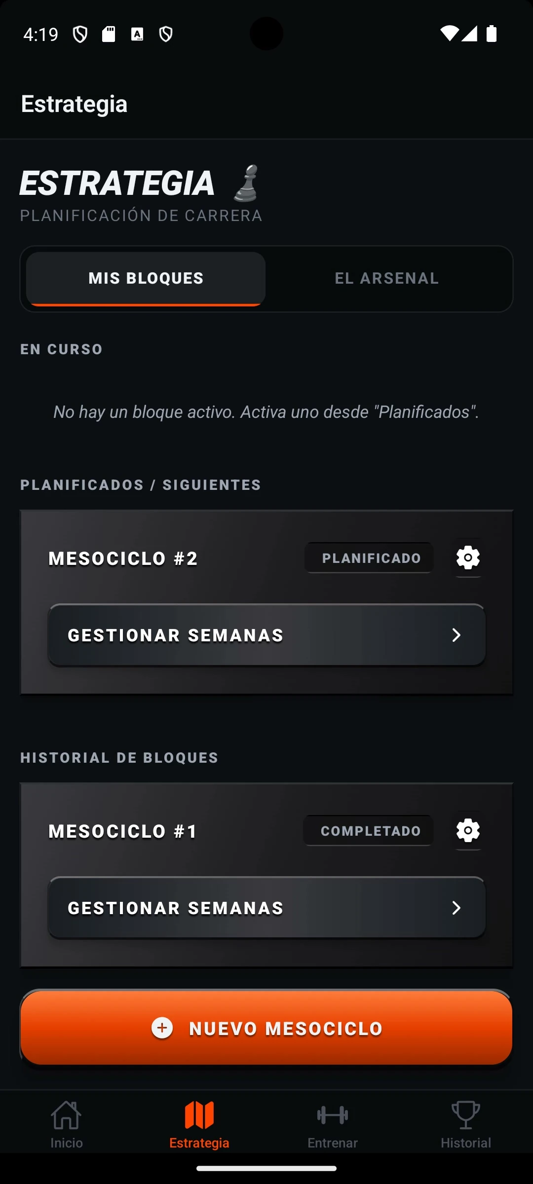 Pantalla Estrategia, pestaña Mis bloques, con Mesociclo #2 en estado Planificado y Mesociclo #1 en estado Completado.