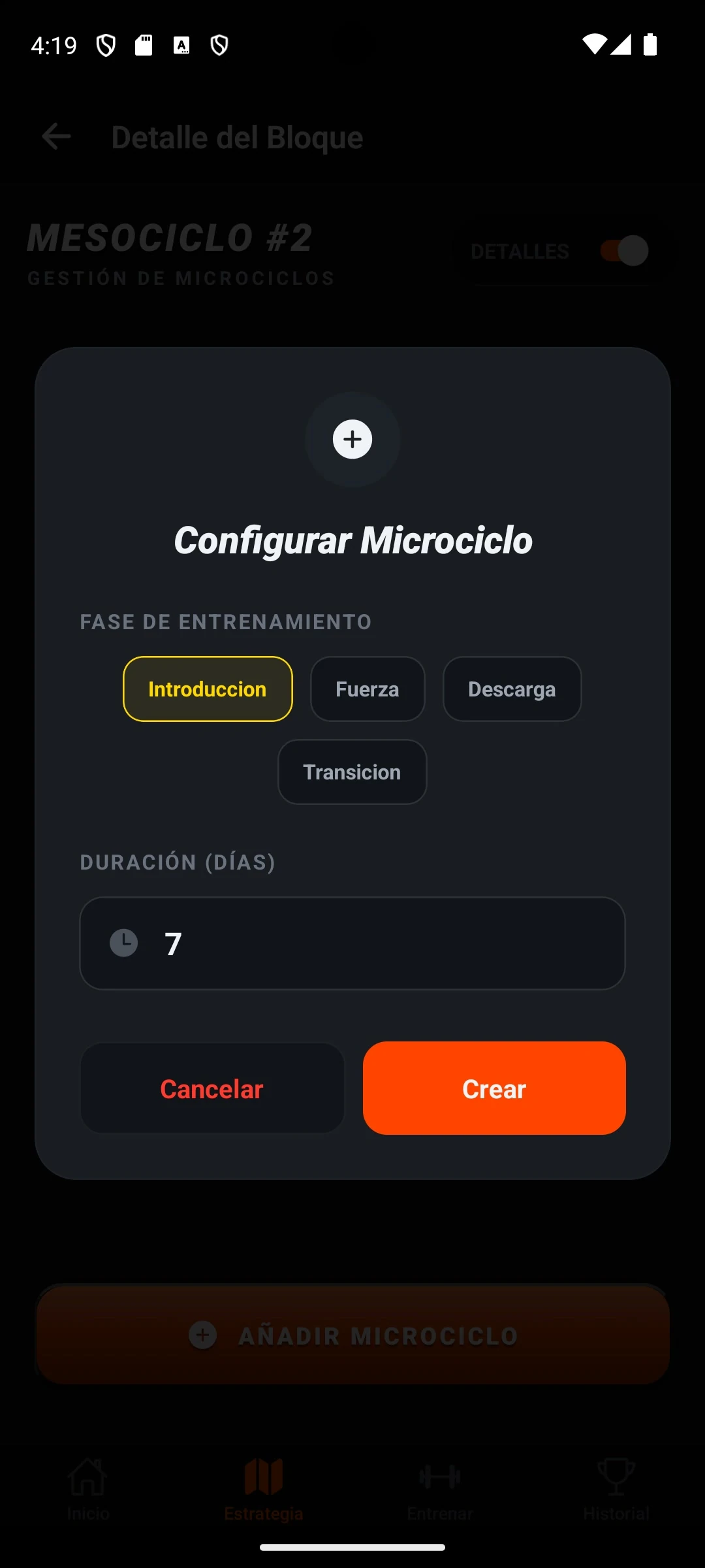 Modal Configurar Microciclo con la fase Introducción seleccionada, duración de 7 días y los botones Cancelar y Crear.