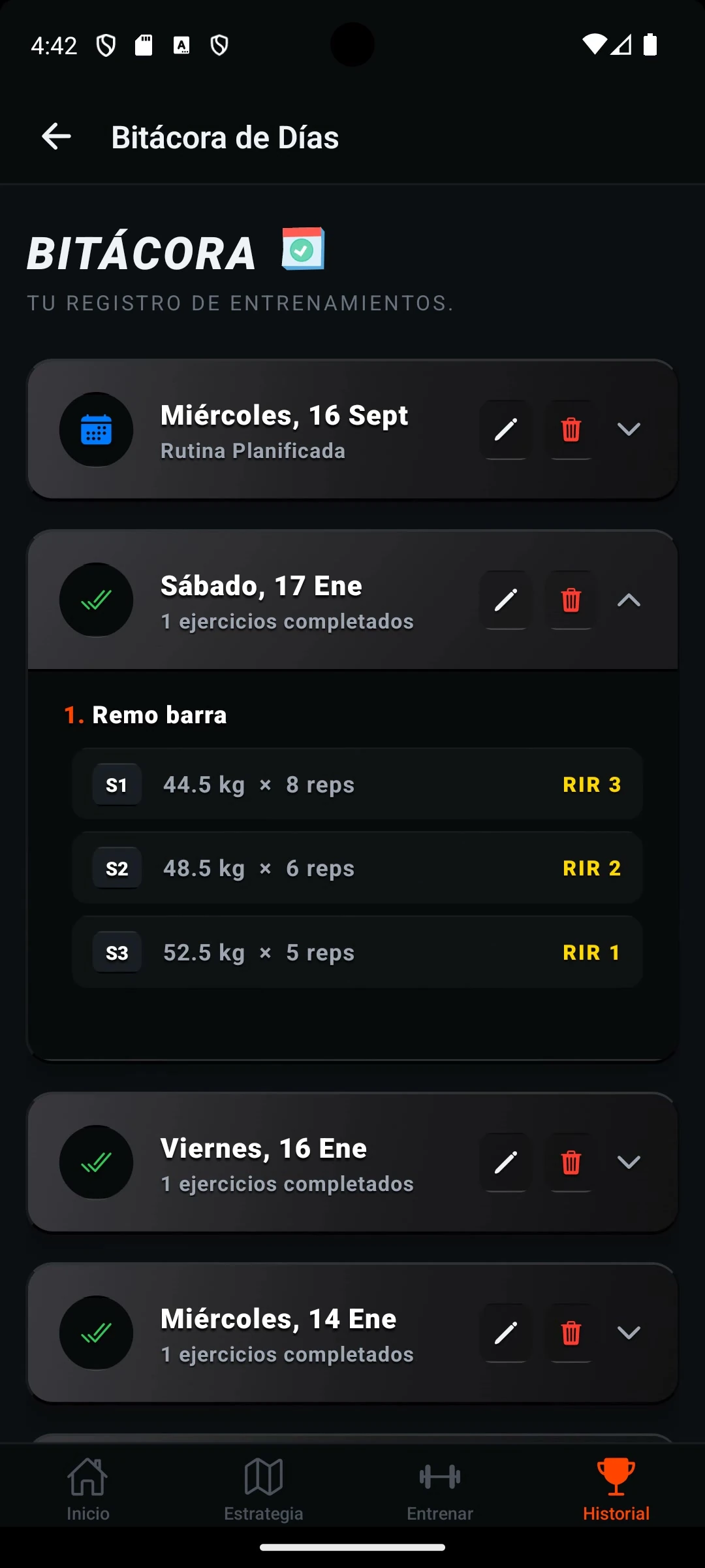 Bitácora con la sesión Sábado 17 Ene expandida y tres series de Remo barra con kilos, repeticiones y RIR.